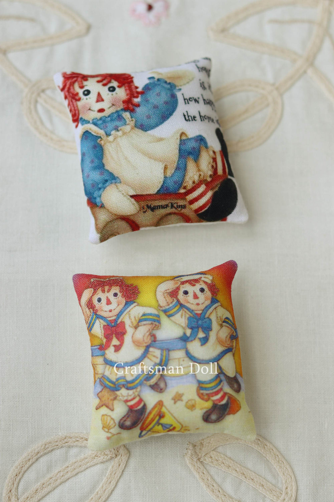 Blythe Pillow/B116/