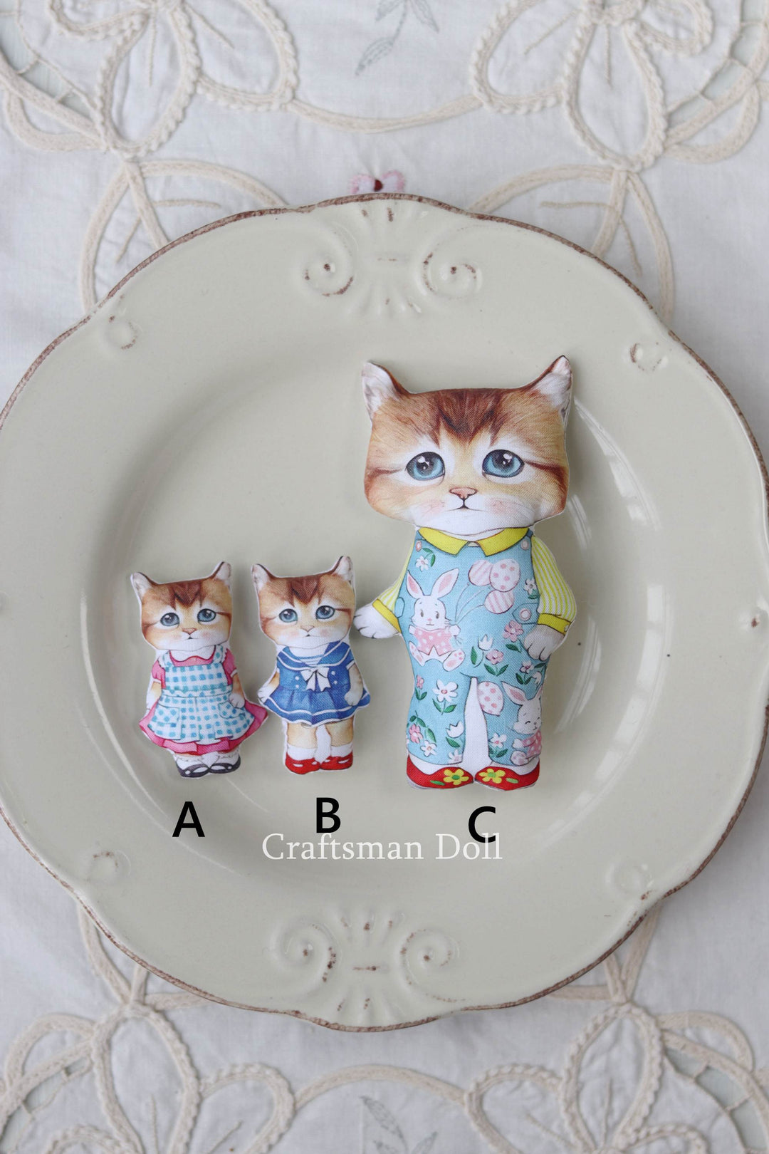 Blythe Pillow/B142/
