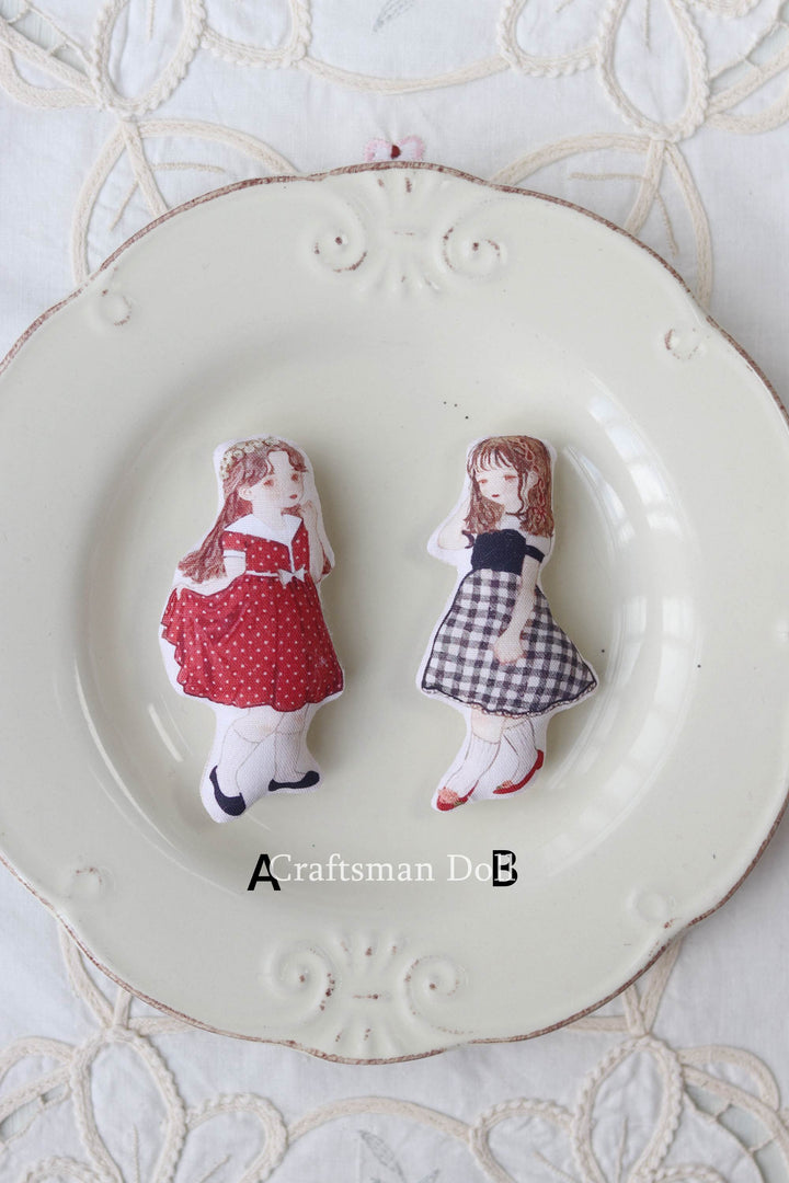 Blythe Pillow/B146/
