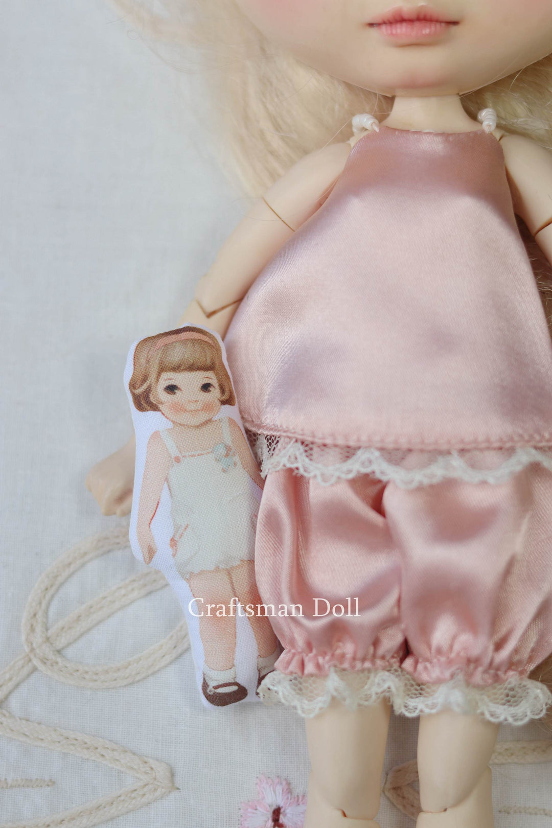 Blythe Pillow/B145/