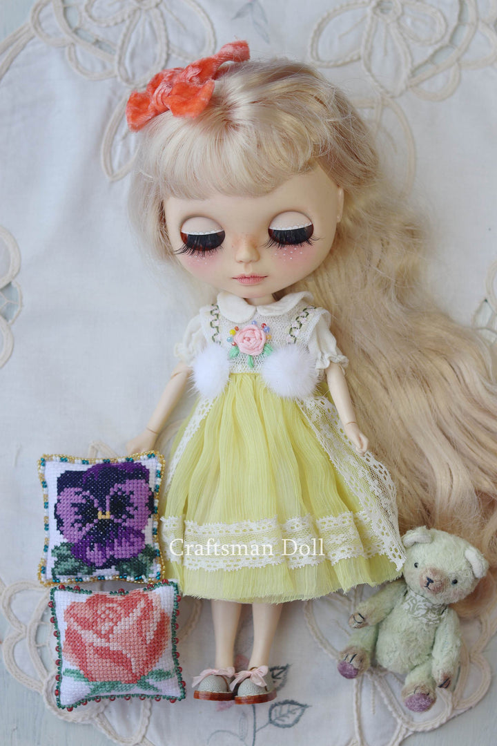 Blythe Pillow/B205/