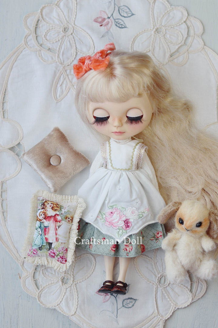 Blythe Pillow/B206/