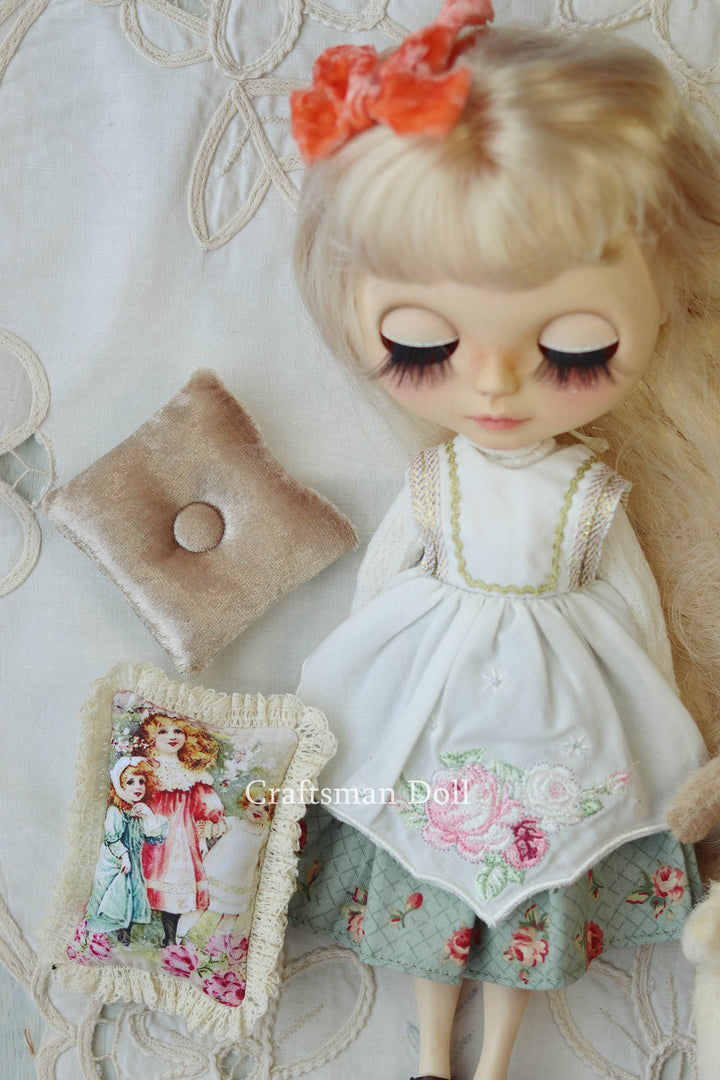 Blythe Pillow/B206/