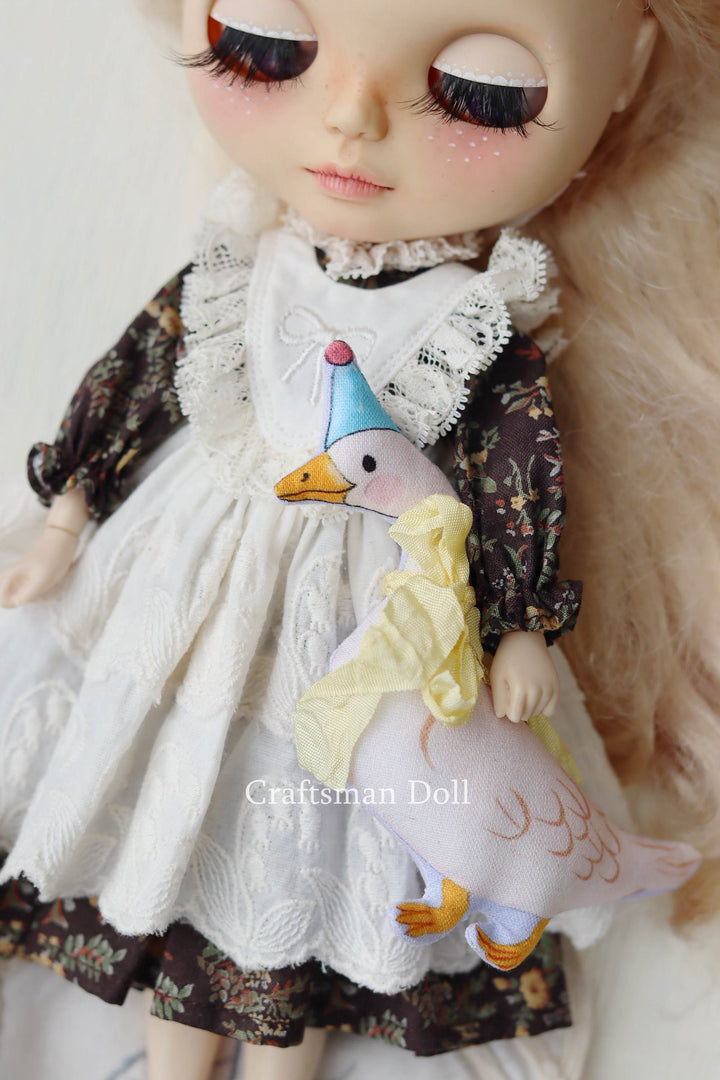 Blythe Pillow/B559/